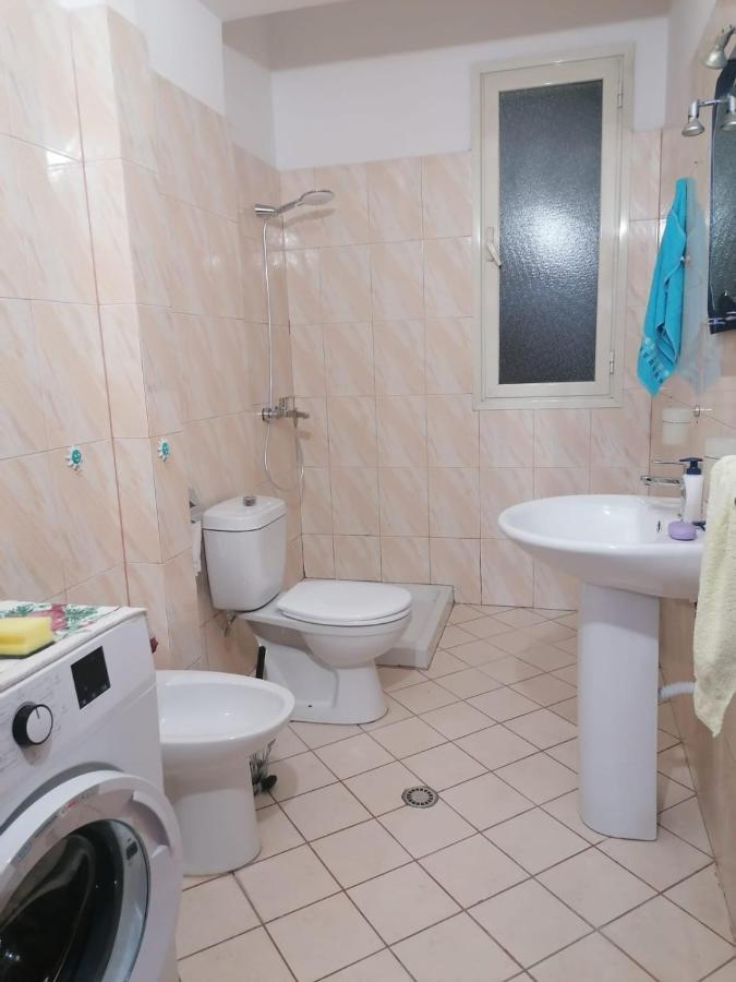 Appartamento Incantevole Con Posto Auto Privato Vlorë 外观 照片
